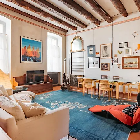 Carlo Alberto Charm & Terrace - Free Parking Torino