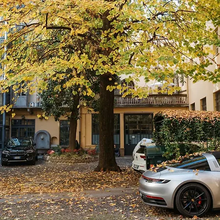 Daire Carlo Alberto Charm & Terrace - Free Parking *